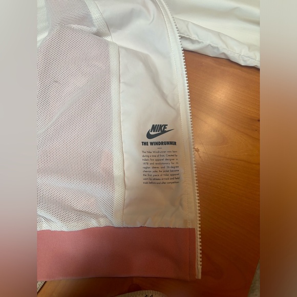NIKE Womens Pink Windrunner Jacket - Picture 6 of 7